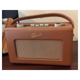 Roberts Revival Vintage Portable Radio with Faux Leather Case Roberts Revival Vintage Portable Radio with Faux Leather Case