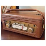 Roberts Revival Vintage Portable Radio with Faux Leather Case Roberts Revival Vintage Portable Radio with Faux Leather Case