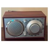 Starlogic AM/FM Radio Receiver Model 11009726 with User Guide Starlogic AM/FM Radio Receiver Model 11009726 with User Guide