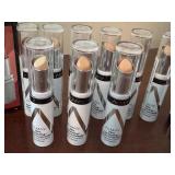 Lot of 10 Almay Skin Perfecting Comfort Concealers and Fan Wilson Lip Classics Set Lot of 10 Almay Skin Perfecting Comfort Concealers and Fan Wilson Lip Classics Set