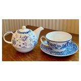 Spode England Clifton Blue and White Floral Tea and Dessert Set Spode England Clifton Blue and White Floral Tea and Dessert Set