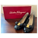 Salvatore Ferragamo Black Lizard Print Bow Heels Size 6.5 with Box Salvatore Ferragamo Black Lizard Print Bow Heels Size 6.5 with Box