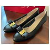 Salvatore Ferragamo Black Lizard Print Bow Heels Size 6.5 with Box Salvatore Ferragamo Black Lizard Print Bow Heels Size 6.5 with Box