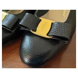 Salvatore Ferragamo Black Lizard Print Bow Heels Size 6.5 with Box Salvatore Ferragamo Black Lizard Print Bow Heels Size 6.5 with Box