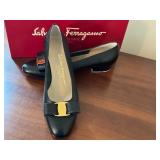 Salvatore Ferragamo Black Lizard Print Bow Heels Size 6.5 with Box Salvatore Ferragamo Black Lizard Print Bow Heels Size 6.5 with Box
