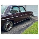 Classic 1974 Mercedes-Benz 240D Classic 1974 Mercedes-Benz 240D