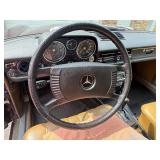 Classic 1974 Mercedes-Benz 240D Classic 1974 Mercedes-Benz 240D