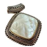 Sterling Silver and Mother of Pearl Pendant Sterling Silver and Mother of Pearl Pendant