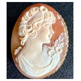 14K Gold Italian Carved Shell Cameo Brooch Pendant 14K Gold Italian Carved Shell Cameo Brooch Pendant