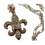 Sterling Silver 18 Inch Chain with Fleur-de-Lis Pendant Sterling Silver 18 Inch Chain with Fleur-de-Lis Pendant