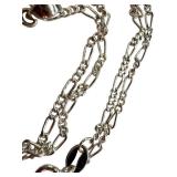 Sterling Silver 18 Inch Chain with Fleur-de-Lis Pendant Sterling Silver 18 Inch Chain with Fleur-de-Lis Pendant