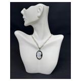 Sterling Silver Cameo Pendant Necklace with 20 Inch Chain Sterling Silver Cameo Pendant Necklace with 20 Inch Chain