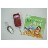 Mini Radio Flyer Wagon & Ice Scoop