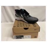 Size 5Y Nike Kyrie 8 GO (GS) Size 5Y Nike Kyrie 8 GO (GS)