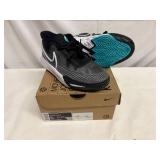 Size 5Y Nike Kyrie 8 GO(GS) Size 5Y Nike Kyrie 8 GO(GS)