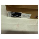 Size 6Y Kyrie 8 GO(GS) Size 6Y Kyrie 8 GO(GS)