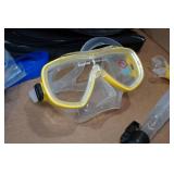 Cressi Adult Rondine Palau Fin Snorkel Set - Fin Size XS/S Cressi Adult Rondine Palau Fin Snorkel Set - Fin Size XS/S