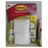 (2) ASSORTED COMMAND STRIPS (2) ASSORTED COMMAND STRIPS