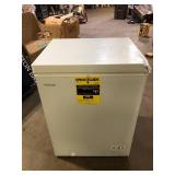 Vissani 5.0 cu. ft. Manual Defrost Chest Freezer with LED Light in White Garage Ready Damaged   Customer Returns See Pictures
