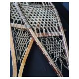 ANTIQUE / ALMOST ANTIQUE LUND SNOWSHOES