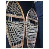 ANTIQUE / ALMOST ANTIQUE LUND SNOWSHOES