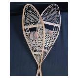 ANTIQUE / ALMOST ANTIQUE LUND SNOWSHOES