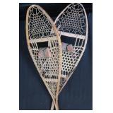 ANTIQUE / ALMOST ANTIQUE LUND SNOWSHOES