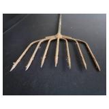 7 TINE VINTAGE METAL SPEAR
