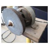 GRINDING WHEEL / UNIQUE IRON BASE