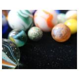 VINTAGE MARBLES / SHOOTERS
