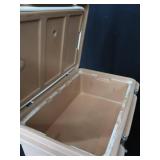 2 CAMBRO FOOD WARMER BOXS
