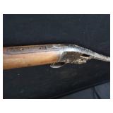 ANTIQUE / VINTAGE? MERIDEN MODEL 15 WALL HANGER