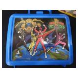 VINTAGE LUNCH BOXES AND THERMOS.