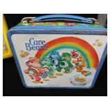 2 VINTAGE LUNCHBOXES AND 1 THERMOS.