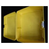 2 VINTAGE LUNCHBOXES AND 1 THERMOS.