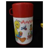 2 VINTAGE LUNCHBOXES AND 1 THERMOS.