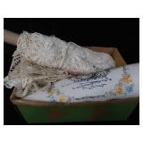 VINTAGE / ANTIQUE? DOILIES AND MORE