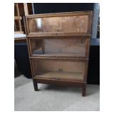 HIGHLY COLLECTIBLE ANTIQUE BARRISTERS BOOK CASE