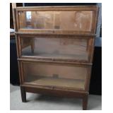 HIGHLY COLLECTIBLE ANTIQUE BARRISTERS BOOK CASE