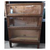 HIGHLY COLLECTIBLE ANTIQUE BARRISTERS BOOK CASE
