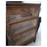 HIGHLY COLLECTIBLE ANTIQUE BARRISTERS BOOK CASE