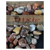 AGATES PLUS VINTAGE BOX