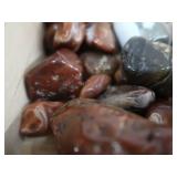 POLISHED AGATES PLUS VINTAGE CIGAR BOX.