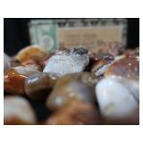 POLISHED AGATES PLUS VINTAGE CIGAR BOX.