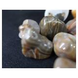 POLISHED AGATES PLUS VINTAGE CIGAR BOX.