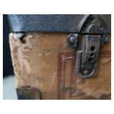 ANTIQUE DOME TOP / HUMP TOP TRUNK
