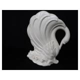 GORGEOUS VINTAGE SWANS