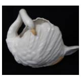 GORGEOUS VINTAGE SWANS