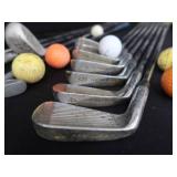 VINTAGE GOLF CLUBS AND BAG