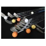 VINTAGE GOLF CLUBS AND BAG